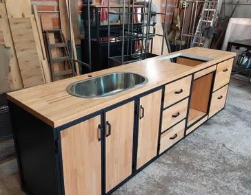 Уличные рабочие поверхности